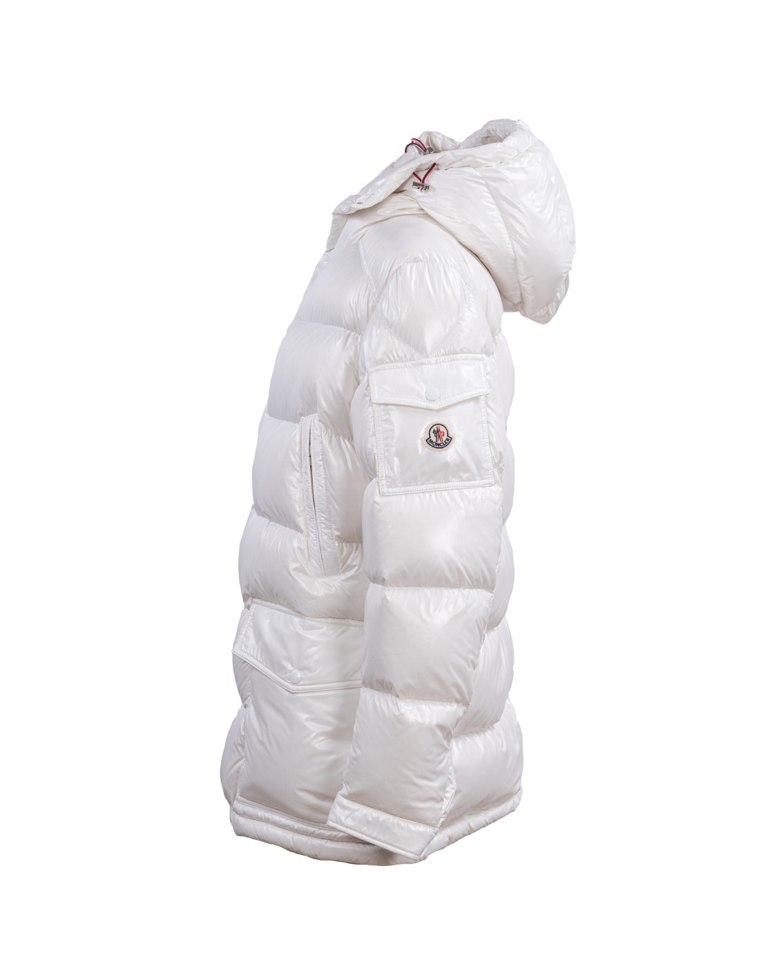 shop MONCLER Saldi Giaccone: Moncler piumino corto "Chiablese", realizzato in nylon laque riciclato.
odera in nylon laqué riciclato.
Imbottitura in piuma.
Cappuccio regolabile.
Chiusura anteriore con zip e bottoni a pressione.
Taschini con zip.
Tasche con bottone a pressione.
Polsi regolabili con bottone a pressione.
Vita regolabile con coulisse elastica.
ESTERNO: 100% Poliammide.
FODERA: 100% Poliammide.
IMBOTTITURA: 90% Piumino, 10% Piuma.
Fabbricato in Armenia.. CHIABLESE1C00006 5963V-031 number 8777014